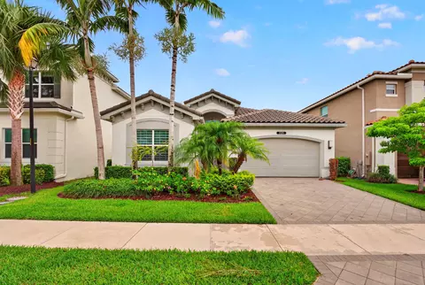 15251 Waterleaf Ln, Delray Beach, FL 33446
