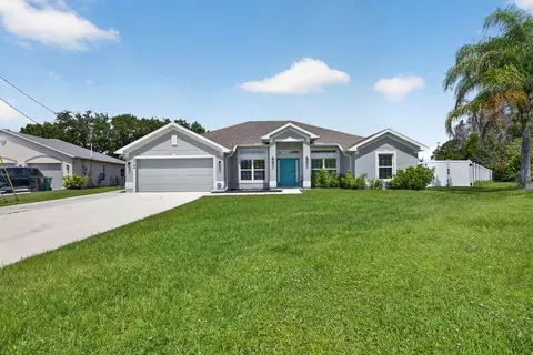 6748 NW Mamie Ct, Port Saint Lucie, FL 34983