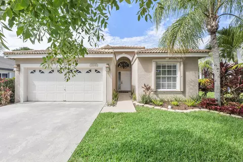 17646 SW 10th St, Pembroke Pines, FL 33029