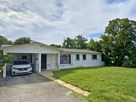 2894 SE 1st Pl, Boynton Beach, FL 33435