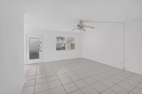 200 Normandy E #200, Delray Beach, FL 33484