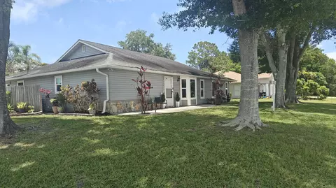 2043 SE Camilo St, Port Saint Lucie, FL 34952