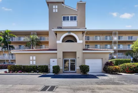 5906 Crystal Shores Dr #208, Boynton Beach, FL 33437