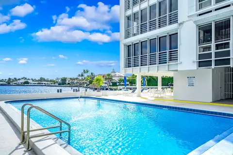850 NE Spanish River Blvd #33, Boca Raton, FL 33431