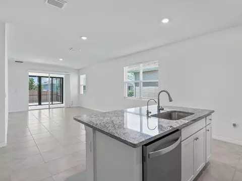 Living - 5536 NW 40th Loop, Ocala, FL 34482 photo 3 of 6