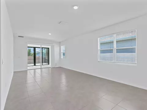 Living - 5536 NW 40th Loop, Ocala, FL 34482 photo 4 of 6
