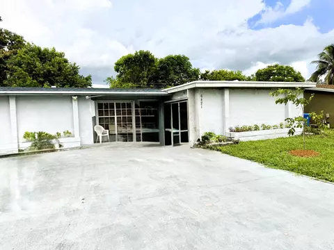 6421 NW 29th St NW, Sunrise, FL 33313