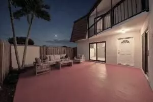 3798 Victoria Dr, West Palm Beach, FL 33406