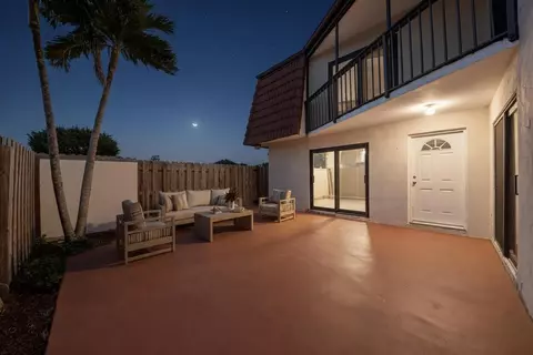 3798 Victoria Dr, West Palm Beach, FL 33406