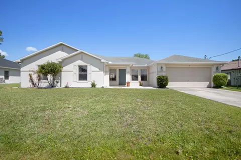 27 Wood Arbor Ln, Palm Coast, FL 32164