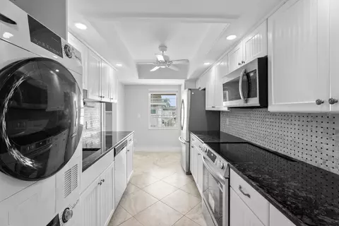 1166 6th Ave #A6, Vero Beach, FL 32960