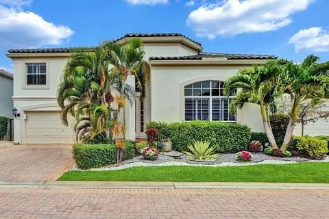 4265 NW 65th Rd, Boca Raton, FL 33496