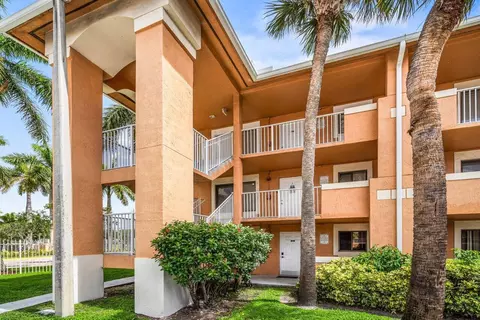 6900 SW 39th St #101J, Davie, FL 33314