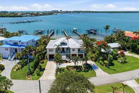 1651 Thumb Point Dr, Fort Pierce, FL 34949