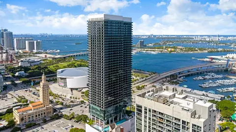398 NE 5th St #2118, Miami, FL 33132