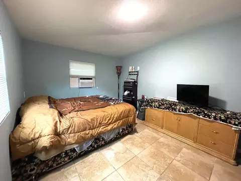 Bedroom - 1111 NW 3rd St, Okeechobee, FL 34972 photo 2 of 5