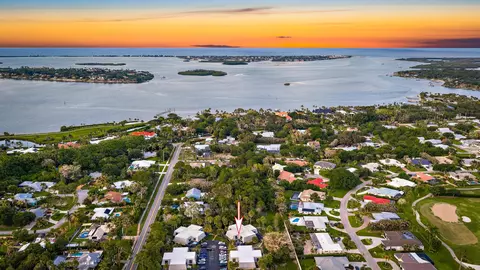 View/Area - 3840 SE Jefferson St, Stuart, FL 34997 photo 10 of 15