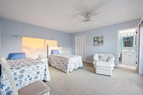 Bedroom - 3840 SE Jefferson St, Stuart, FL 34997 photo 1 of 4
