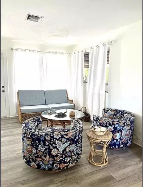24 SW 12th St, Dania Beach, FL 33004