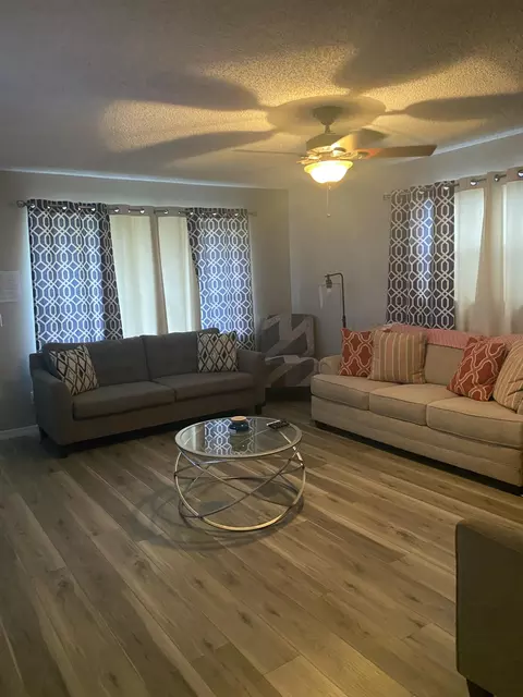9225 101st Ave, Vero Beach, FL 32967