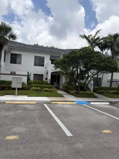 7254 Clunie Pl #15005, Delray Beach, FL 33446