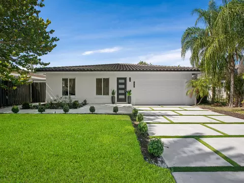 1750 NE 49th St, Fort Lauderdale, FL 33334
