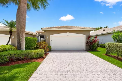 10773 Royal Caribbean Cir, Boynton Beach, FL 33437