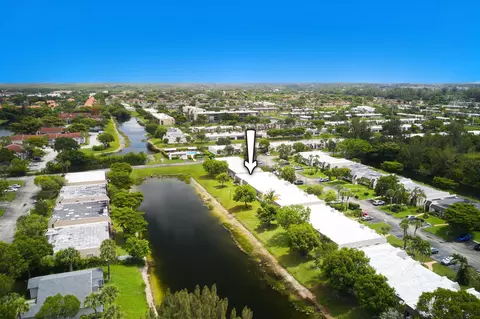 175 Lake Susan Ln, West Palm Beach, FL 33411
