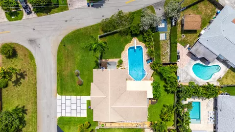 1420 NE 42nd Ct, Oakland Park, FL 33334