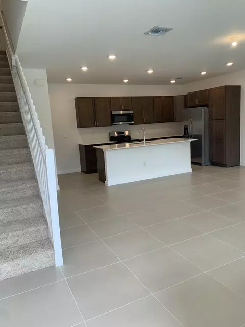 Kitchen - 747 SE Central Pkwy #42, Stuart, FL 34994 photo 1 of 1