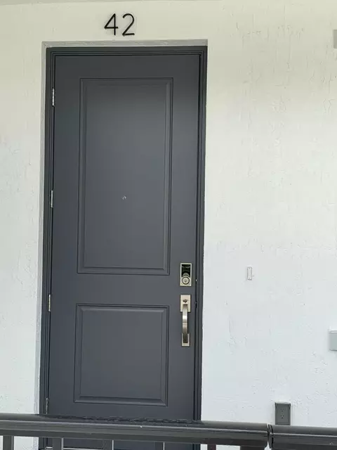 Entry Way - 747 SE Central Pkwy #42, Stuart, FL 34994 photo 3 of 3