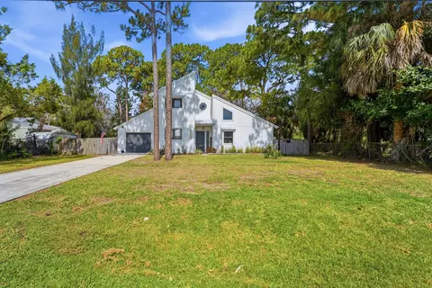 5909 Hickory Dr, Fort Pierce, FL 34982
