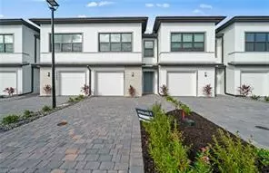 27897 Radiant Ct, Bonita Springs, FL 34135