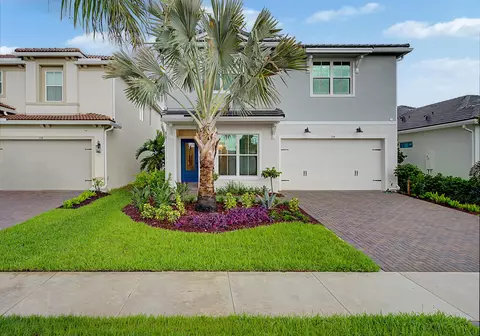 154 Parkside Way #14, Royal Palm Beach, FL 33414