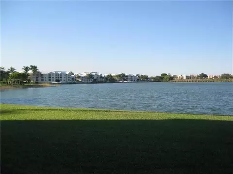 2647 NW 33rd St #2305, Oakland Park, FL 33309
