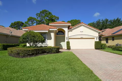 8825 Champions Way, Port Saint Lucie, FL 34986