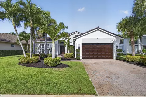 4293 Mariners Cove Dr, Wellington, FL 33449