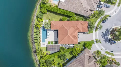 View/Area - 8861 Edgewater Pl, Parkland, FL 33076 photo 2 of 9