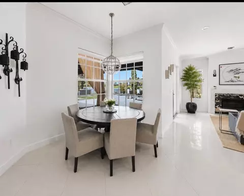 Dining - 8861 Edgewater Pl, Parkland, FL 33076 photo 2 of 2
