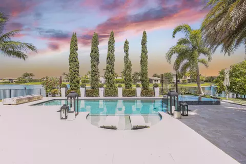 Exterior - 8861 Edgewater Pl, Parkland, FL 33076 photo 2 of 15
