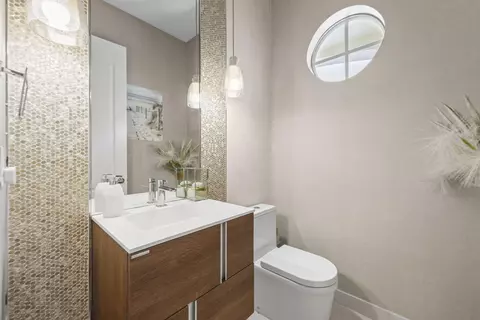 Bath - 8861 Edgewater Pl, Parkland, FL 33076 photo 5 of 6
