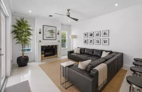 Living - 8861 Edgewater Pl, Parkland, FL 33076 photo 2 of 2