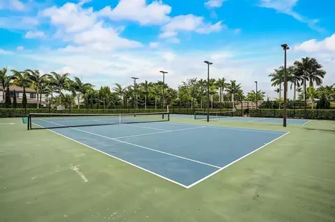 View/Area - 8861 Edgewater Pl, Parkland, FL 33076 photo 9 of 9