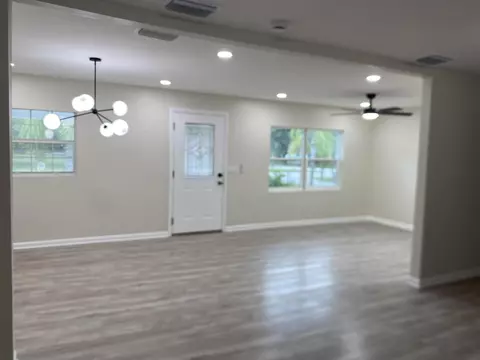 Living - 1788 SW 8th St, Okeechobee, FL 34974 photo 2 of 4