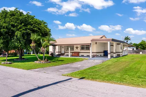 410 SE 4th Ave, South Bay, FL 33493