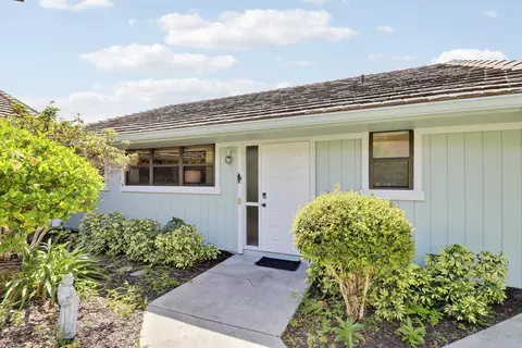 Exterior - 1127 E Seminole Ave #15B, Jupiter, FL 33477 photo 2 of 6