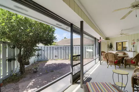 Exterior - 1127 E Seminole Ave #15B, Jupiter, FL 33477 photo 3 of 6