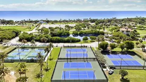 View/Area - 1127 E Seminole Ave #15B, Jupiter, FL 33477 photo 4 of 12