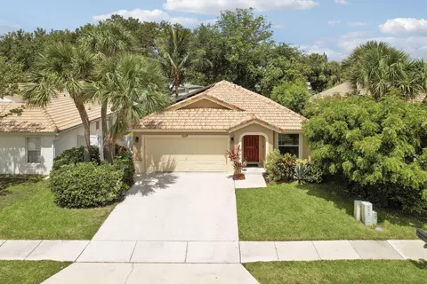 1017 Fosters Mill Rd, Boynton Beach, FL 33436