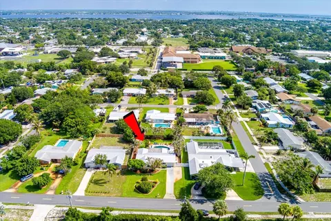 1153 SE 14th St, Stuart, FL 34996 photo 4